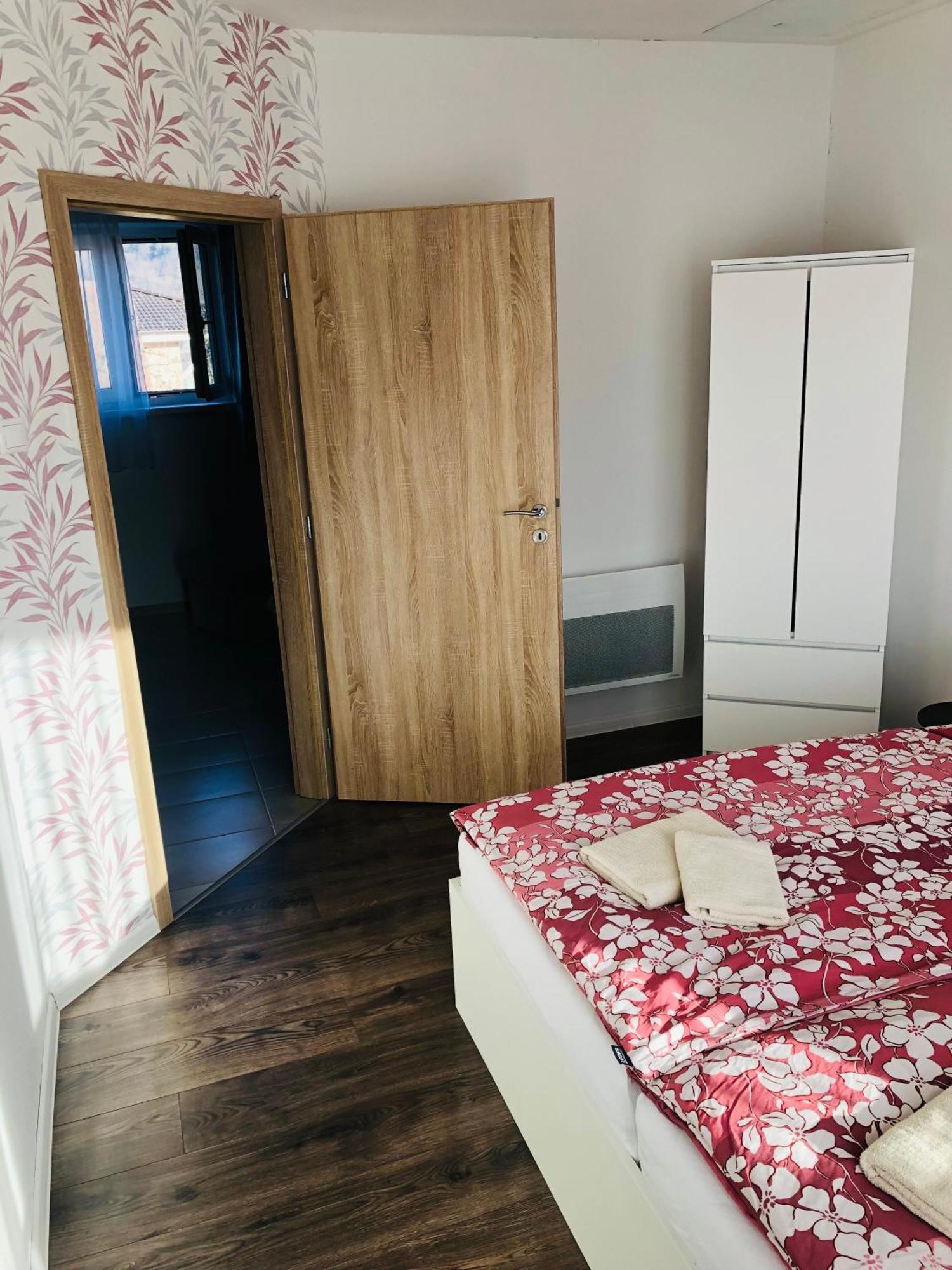 Vilka Cachtice Apartment ภายนอก รูปภาพ
